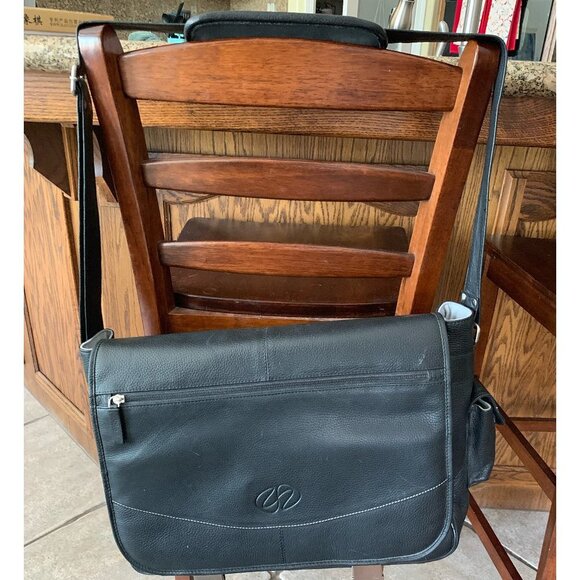 Premium Leather 14 MacBook Pro Messenger Bag w/Sleeve by Michael Santoro Design - Picture 8 of 15